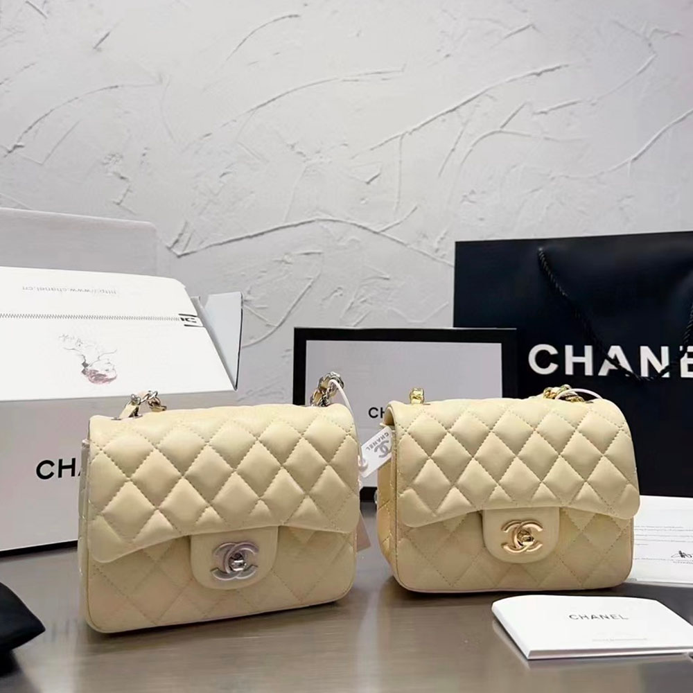 Chanel CF Bag Lambskin 17CM Shoulder Bag(Replica)