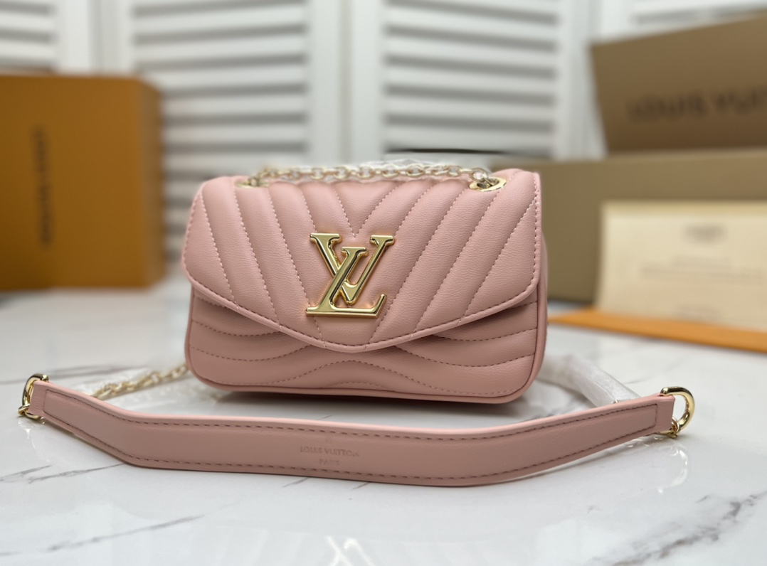 LVM20687MQ002 21 x 12 x 9 cm