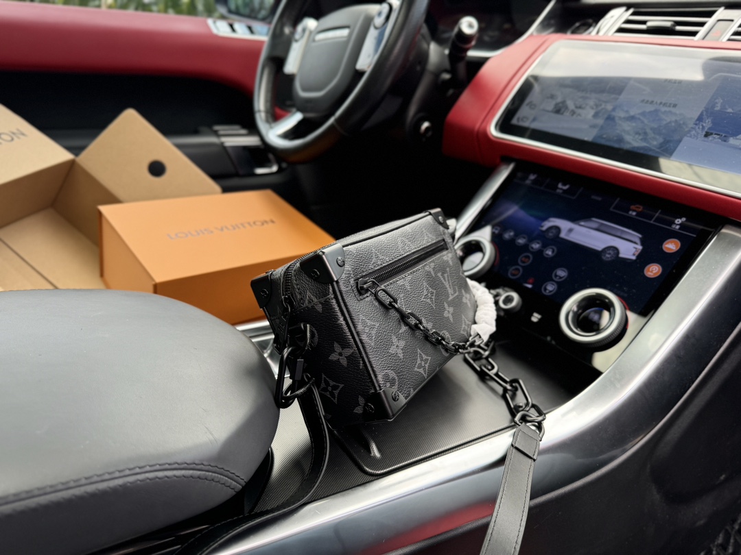 LV Soft Trunk Bag 44735 LLS071 18.5cm