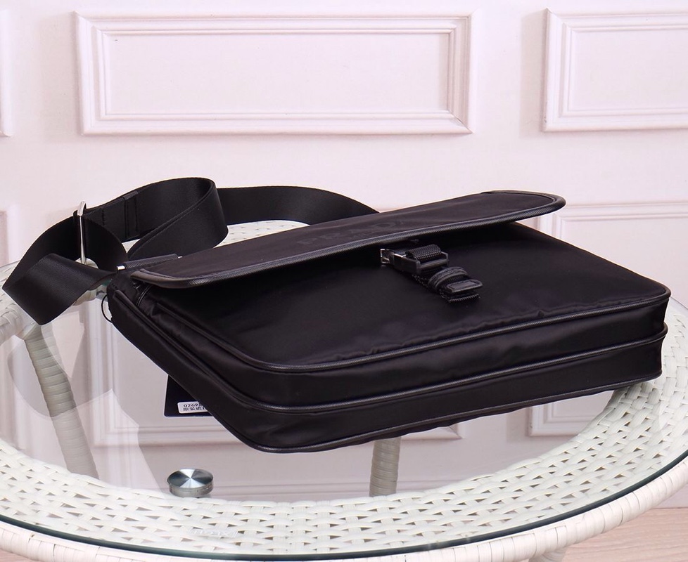 Prada0269HMF041 30*26*6 cm