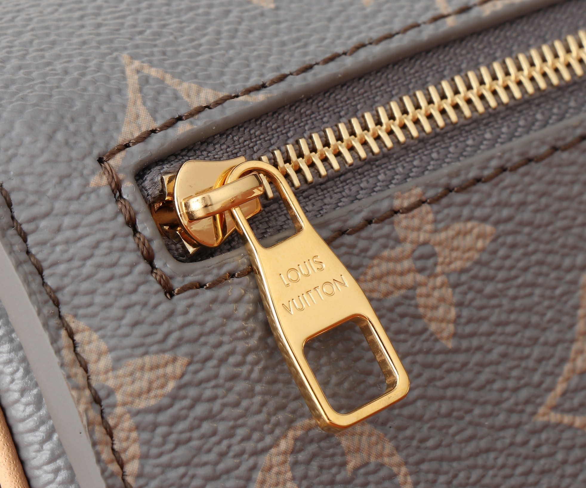 LV  BAG  Shoulder Bag m12429XYMC084  21.5 CM Top quality（10AReplica）