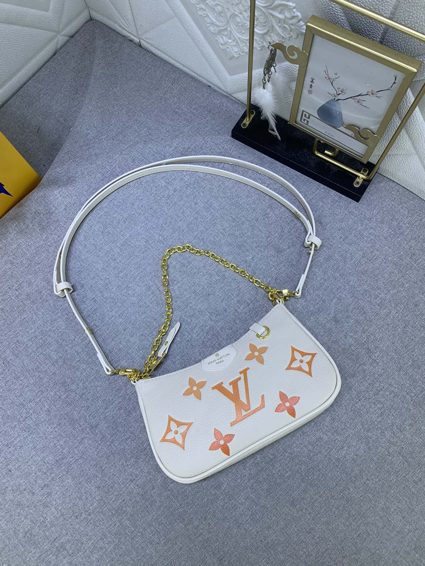 LV Easy Pouch On Strap Beige print M80349 MQ051 19cm