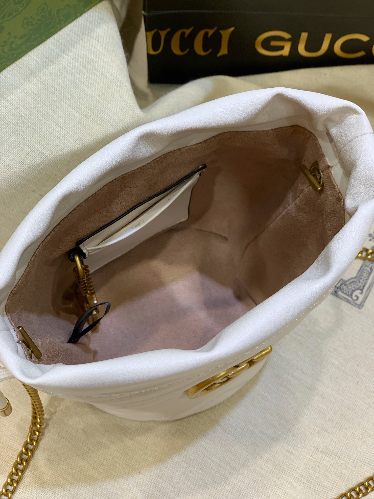 GG Marmont Mini Bucket bag 575163 LM051 19cm