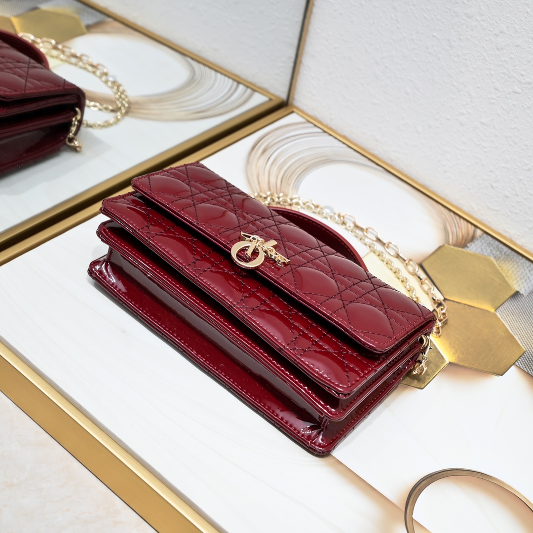 Miss Dior Mini Bag Red patent leather CD2023 XB071 21cm