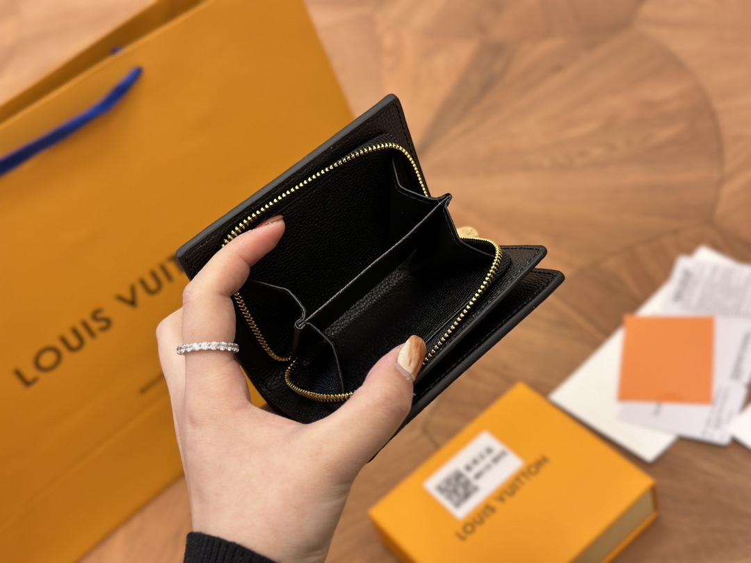 LV Wallet M80152 DB511 11.5cm