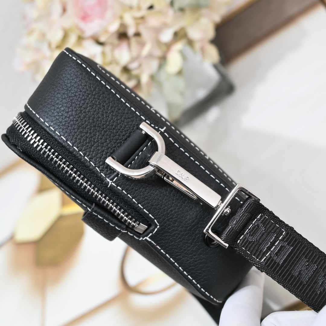 Dior Safari Messenger Bag 1050 XB022 22cm