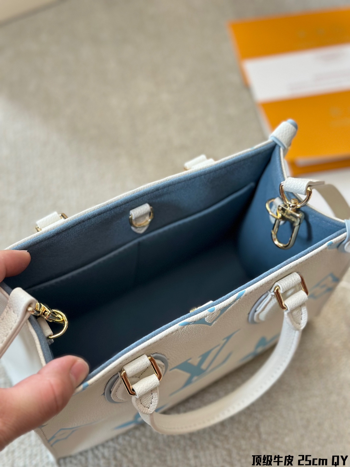 LV onthego Bag 006 DB502 25cm