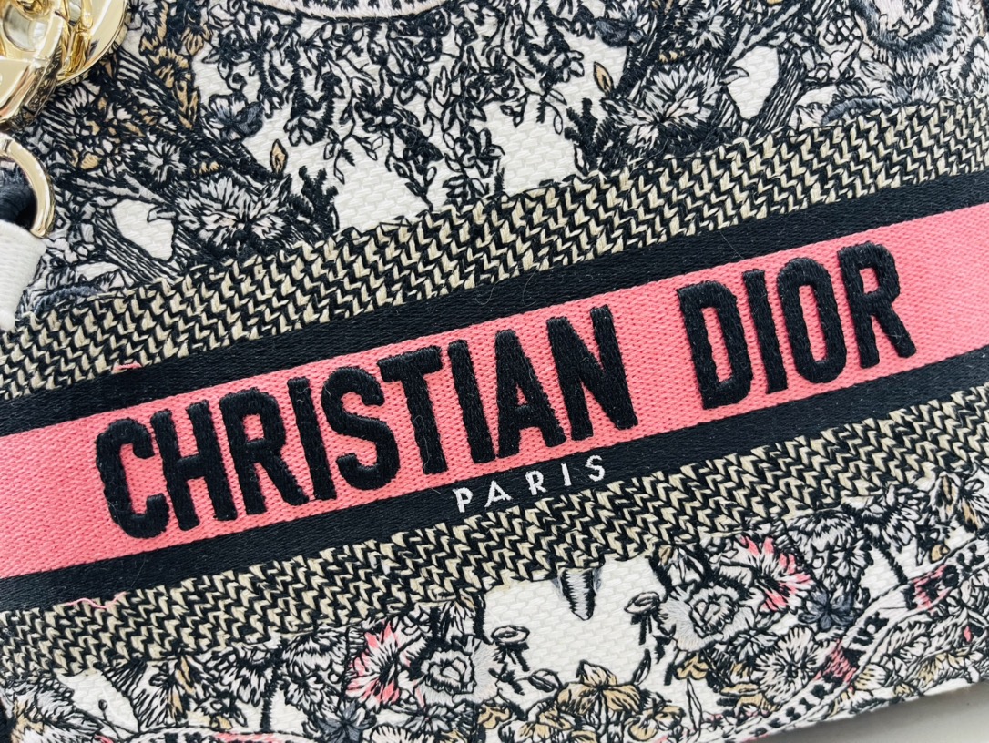 10A + top quality Dior Medium Lady D-Lite Bag 9920 DD003 24cm