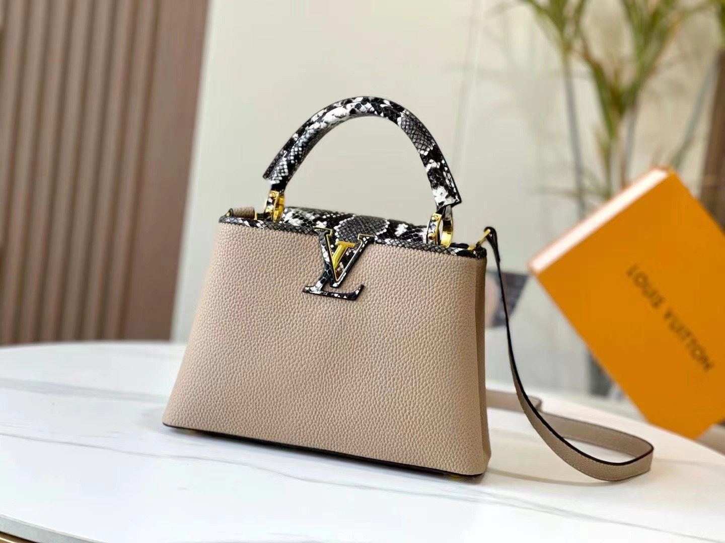 LV Capucines Bag M95508 M95509 LM012032 21-27cm