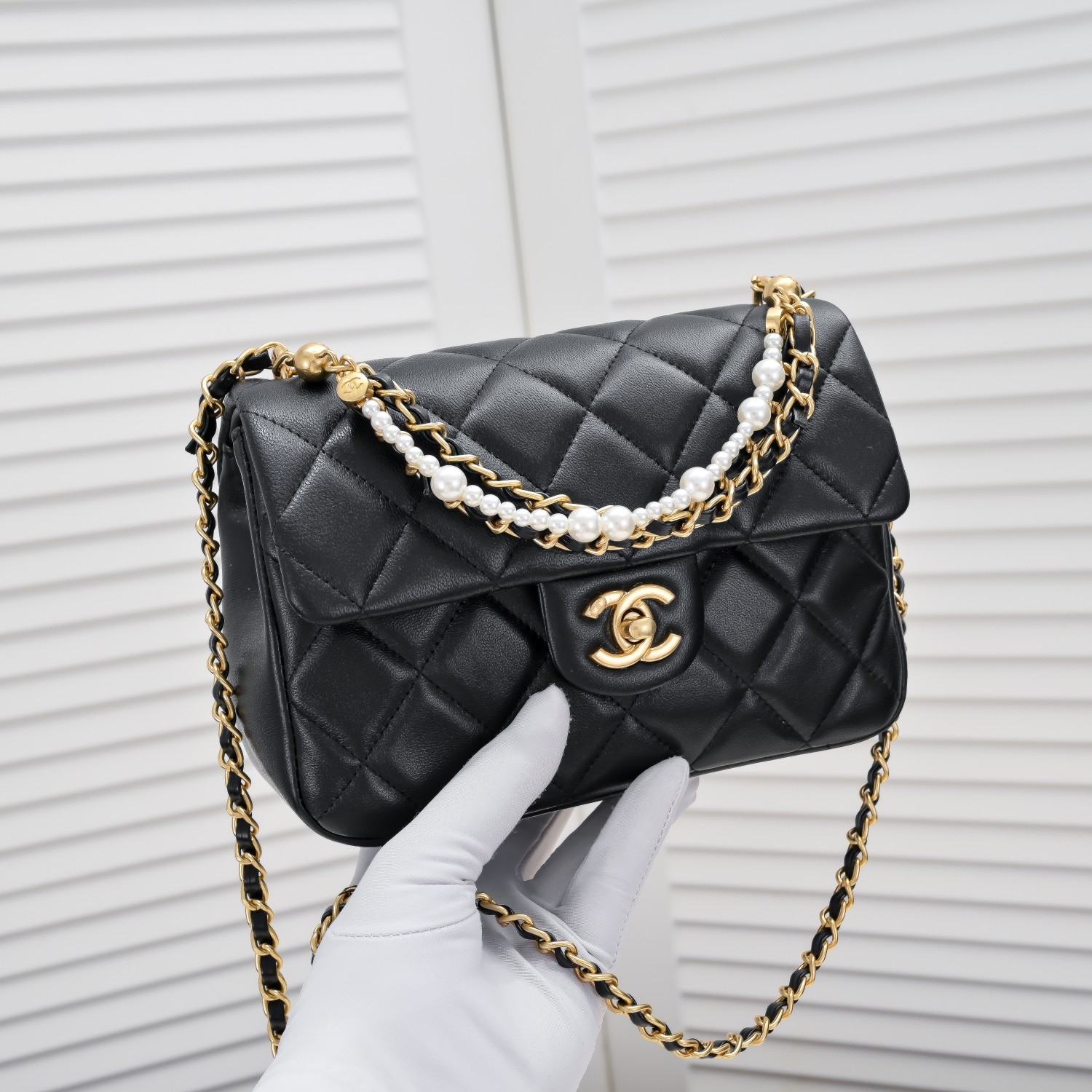 Chanel 24P Pearl Chain Shoulder Bag Handbag