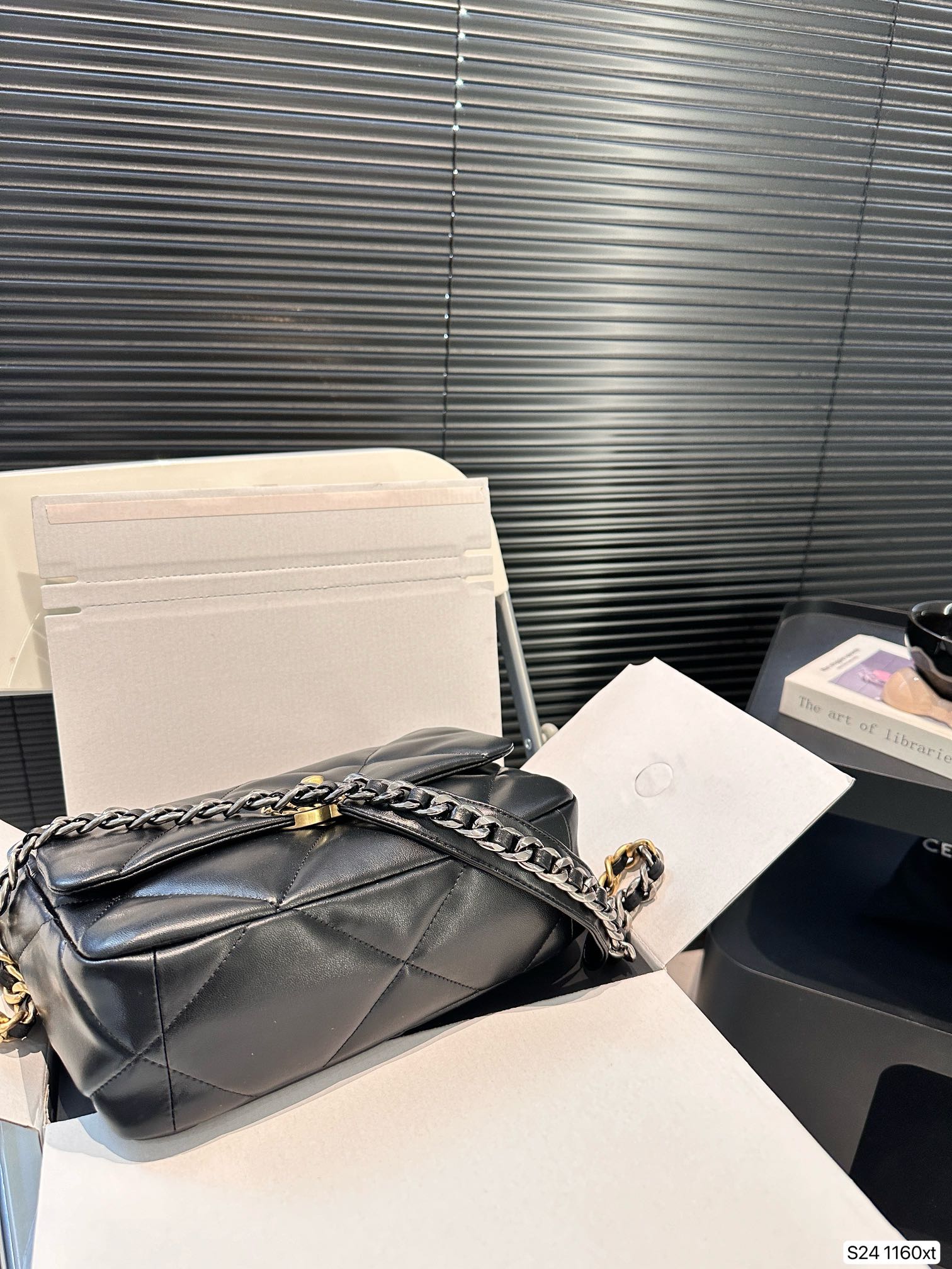 Chanel Shoulder Bag 1160 LLS581 25cm