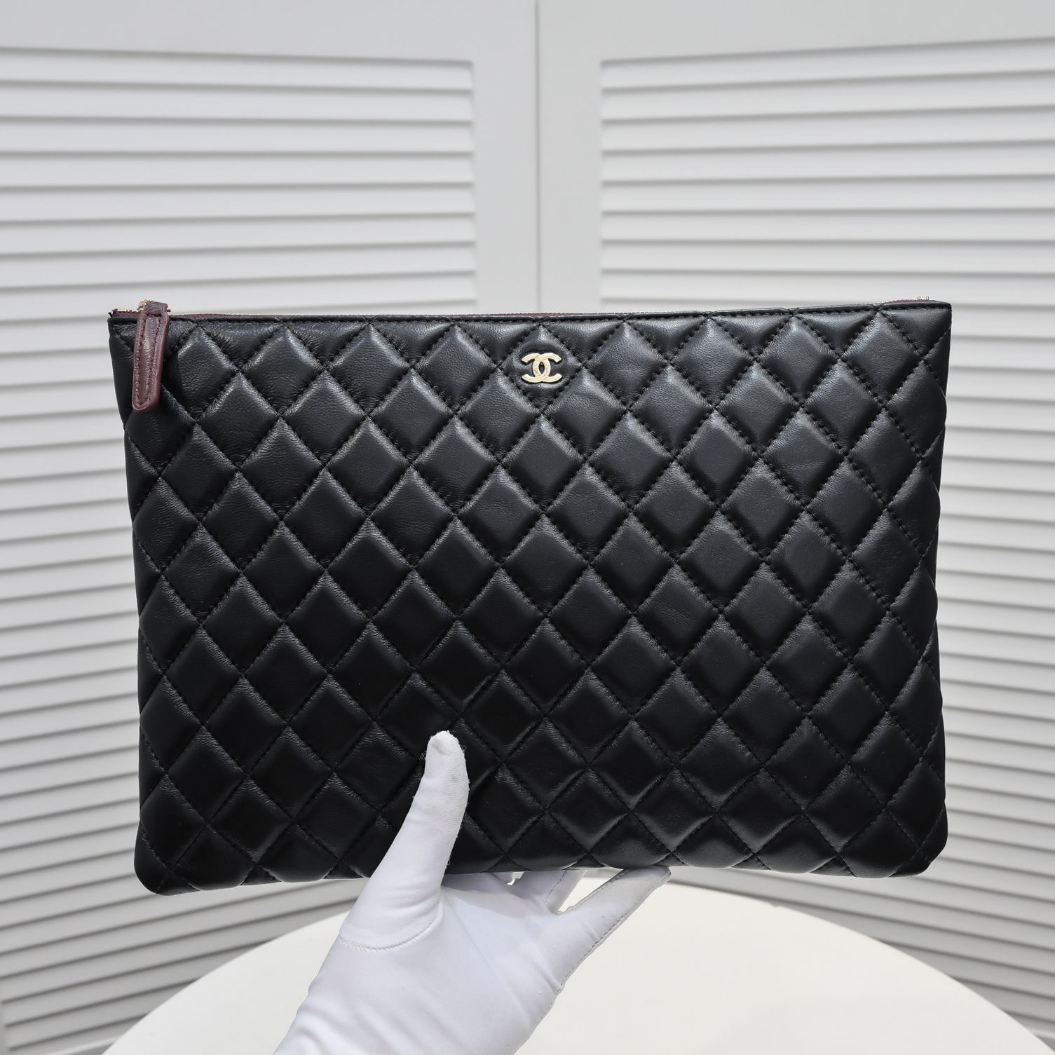 Chanel Cowhide Caviar Lattice Clutch silver buckle Clutch Bag Handbag