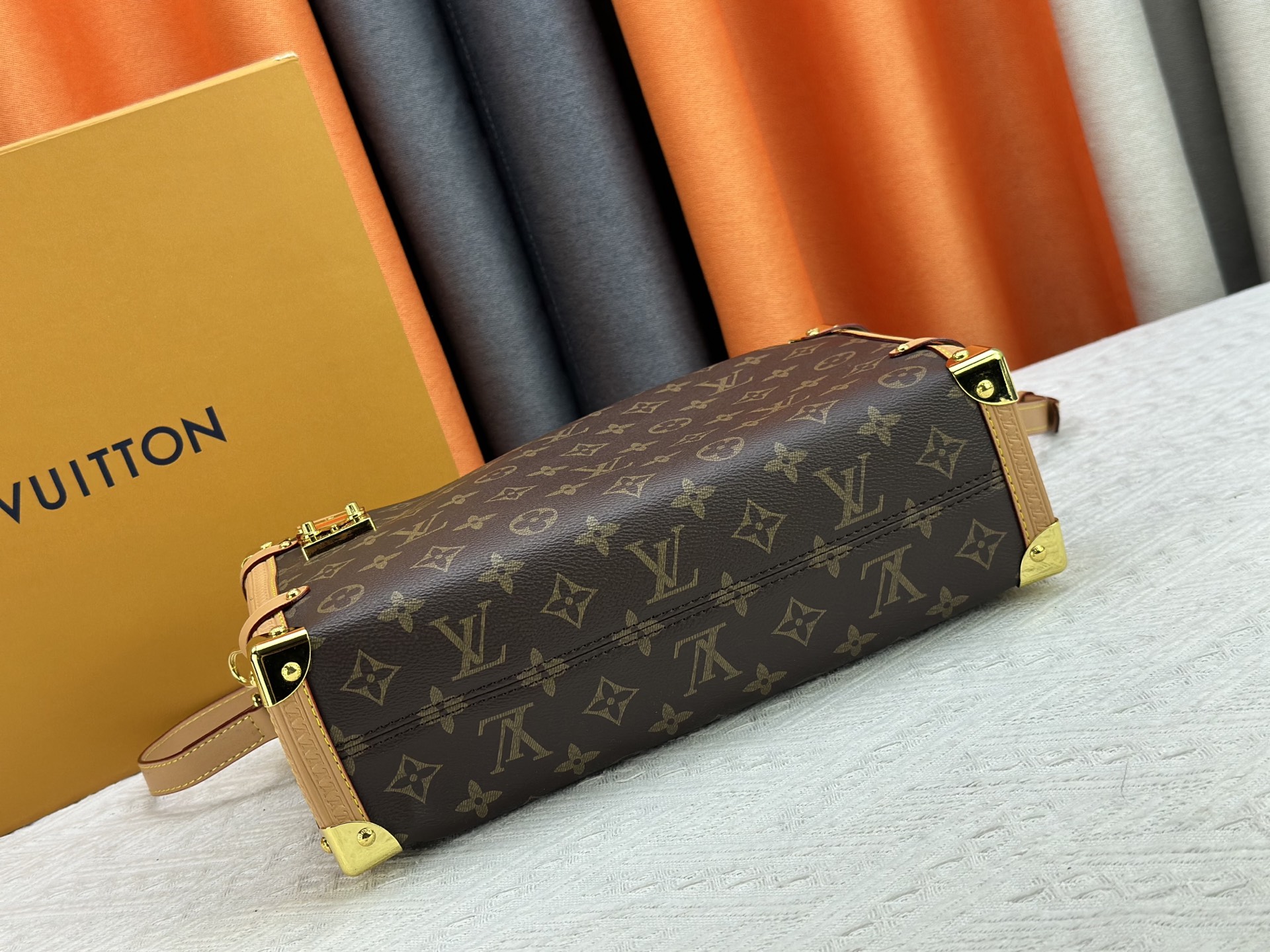Louis Vuitton Side trunk pm handbag M46358