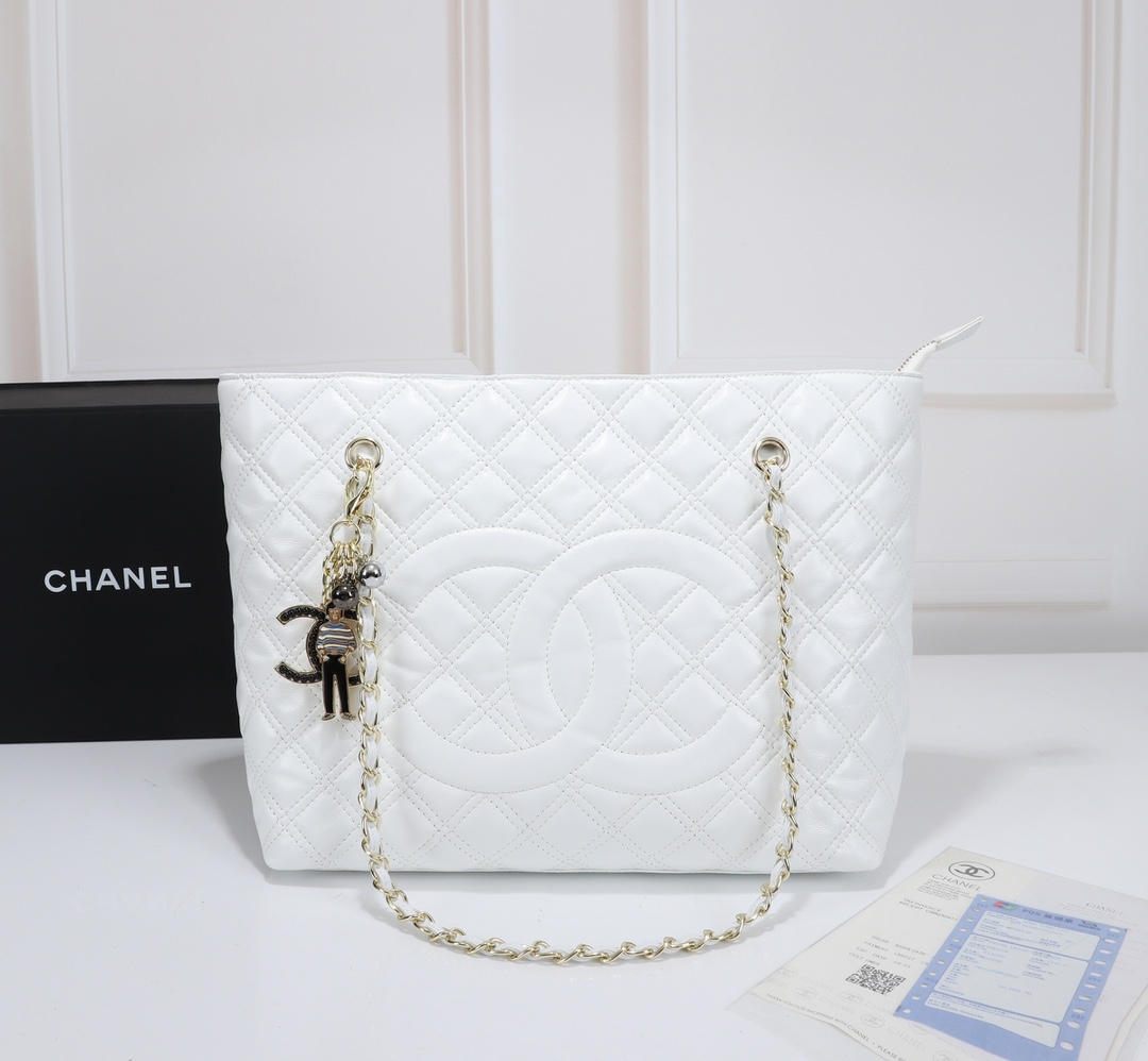 chanel3832PYD032