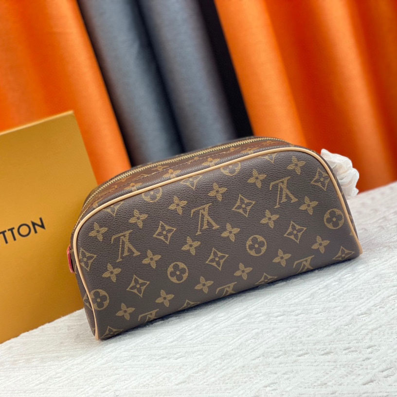 Louis Vuitton LV  Cosmetics Pouch Toiletry Bag Leather Handbag  Shoulder Bag(Replica)