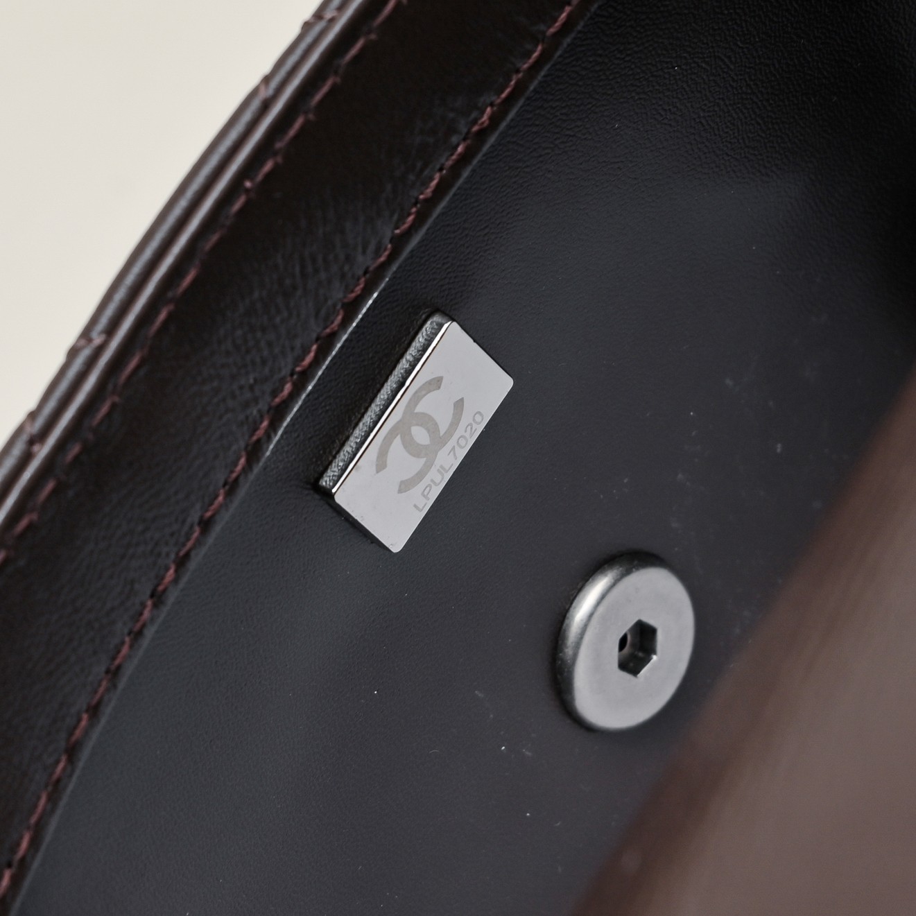 Chanel Cross Body Metal Ball Chain Shoulder Bag Handbag