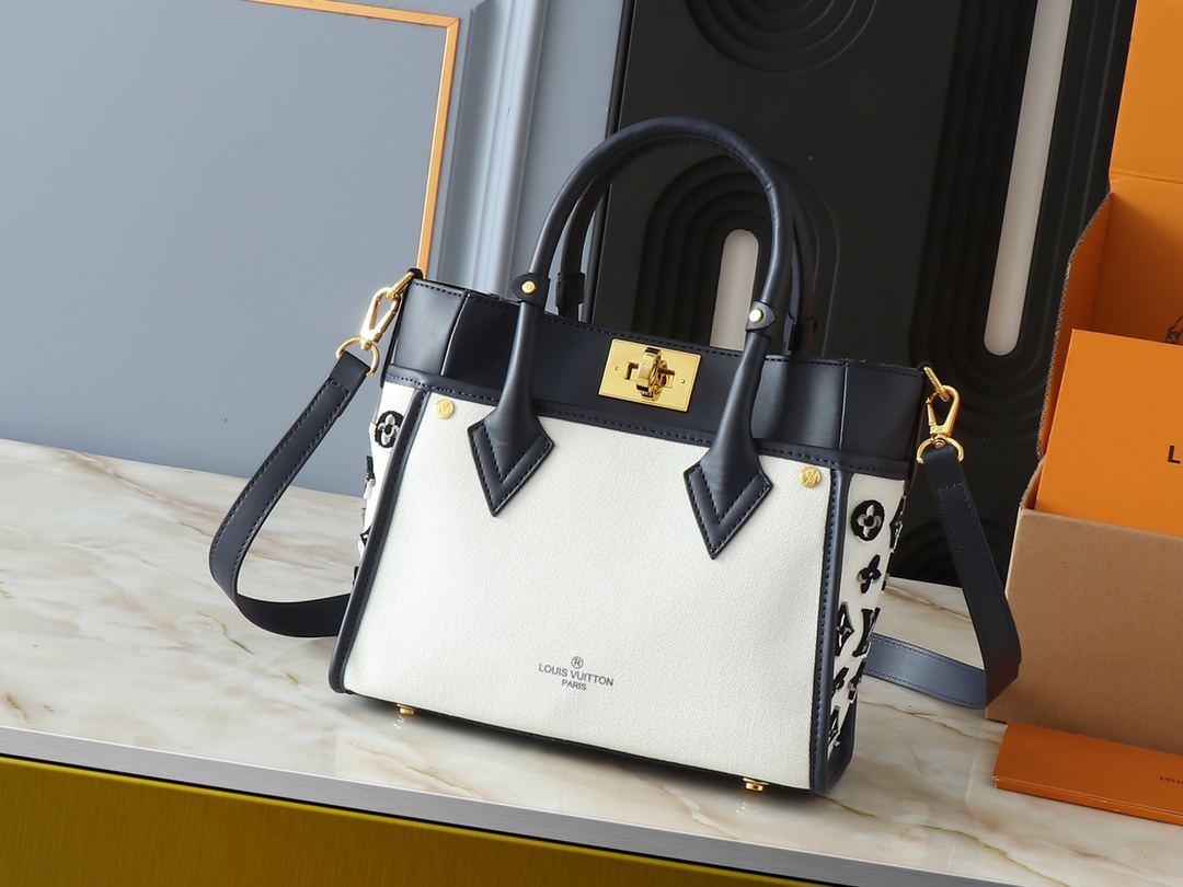 LV On My Side Handbag M20014 LM002032 25-30cm