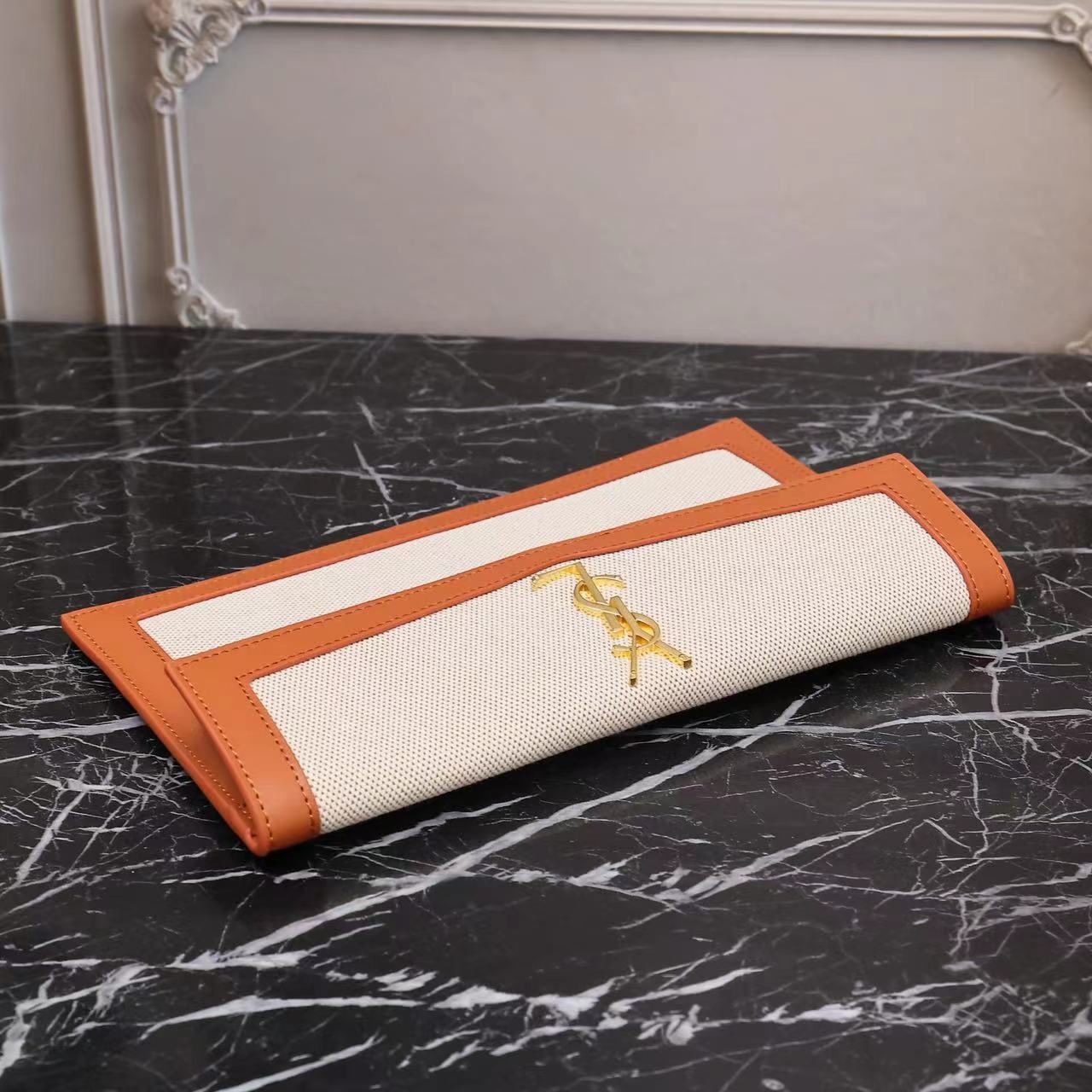 YSL Uptown Clutch 565739 LM031 27cm