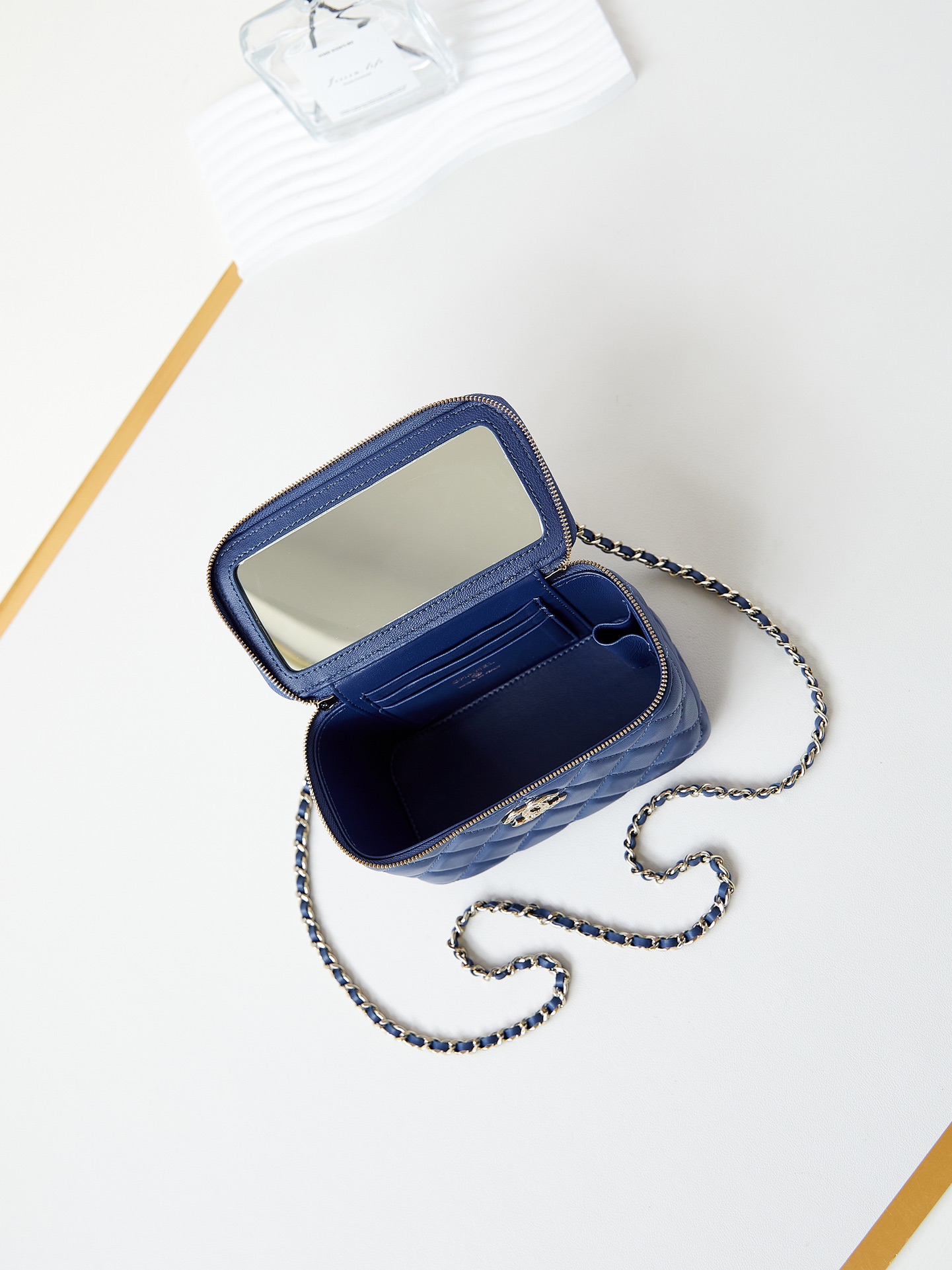 Chanel 10A Handbag Shoulder Bag Top Mirror Quality Version chanel AP5152