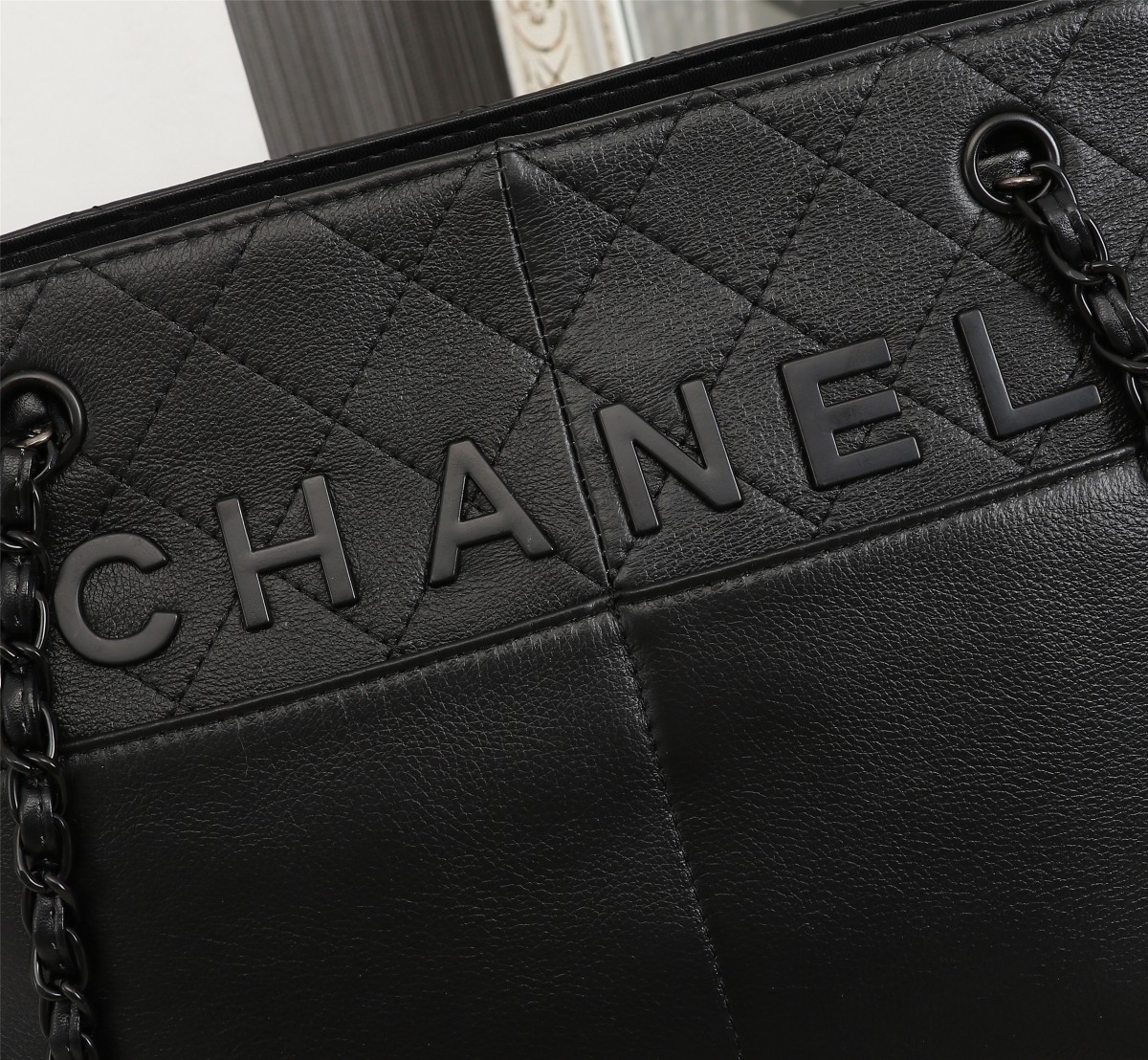 chanel511PYD042
