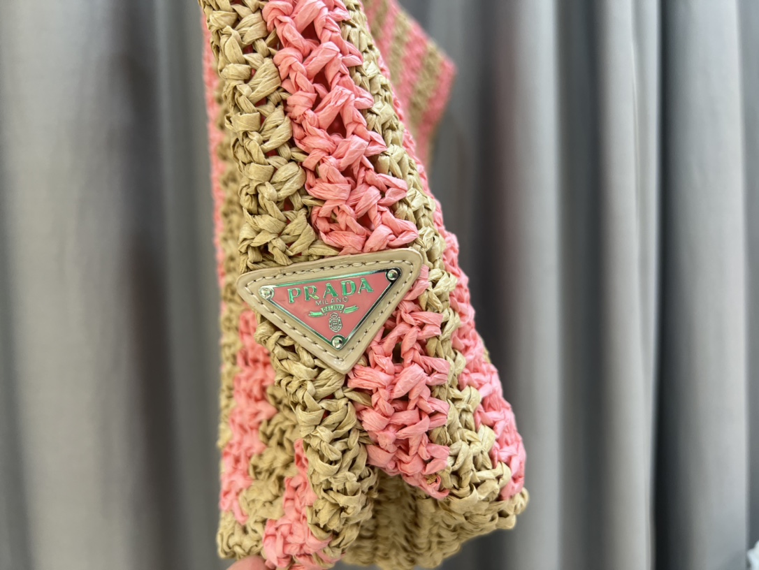 Prada 392 Pink LM051 40cm