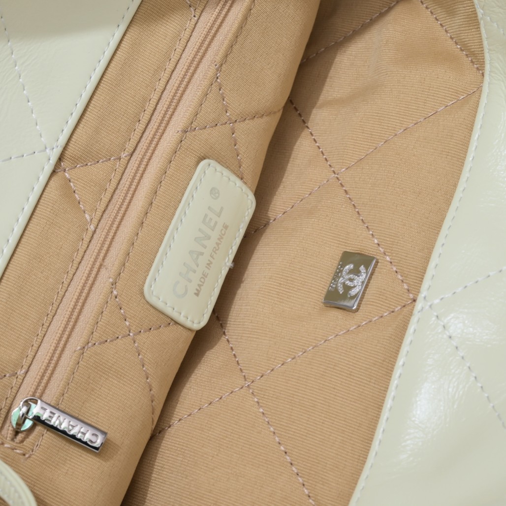 Chanel 22 Bag Pearl Bag Shoulder Bag Handbag