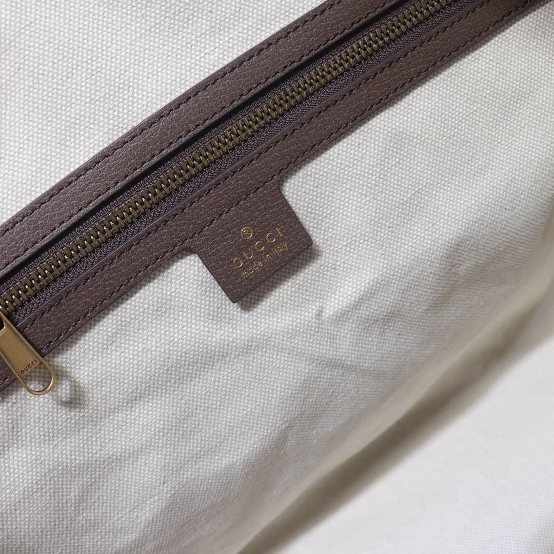 GUCCI duffel bag  547953