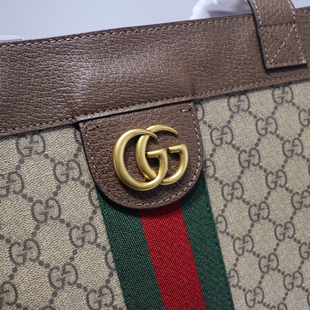 GUCCI519335 41x43x5.5 cm