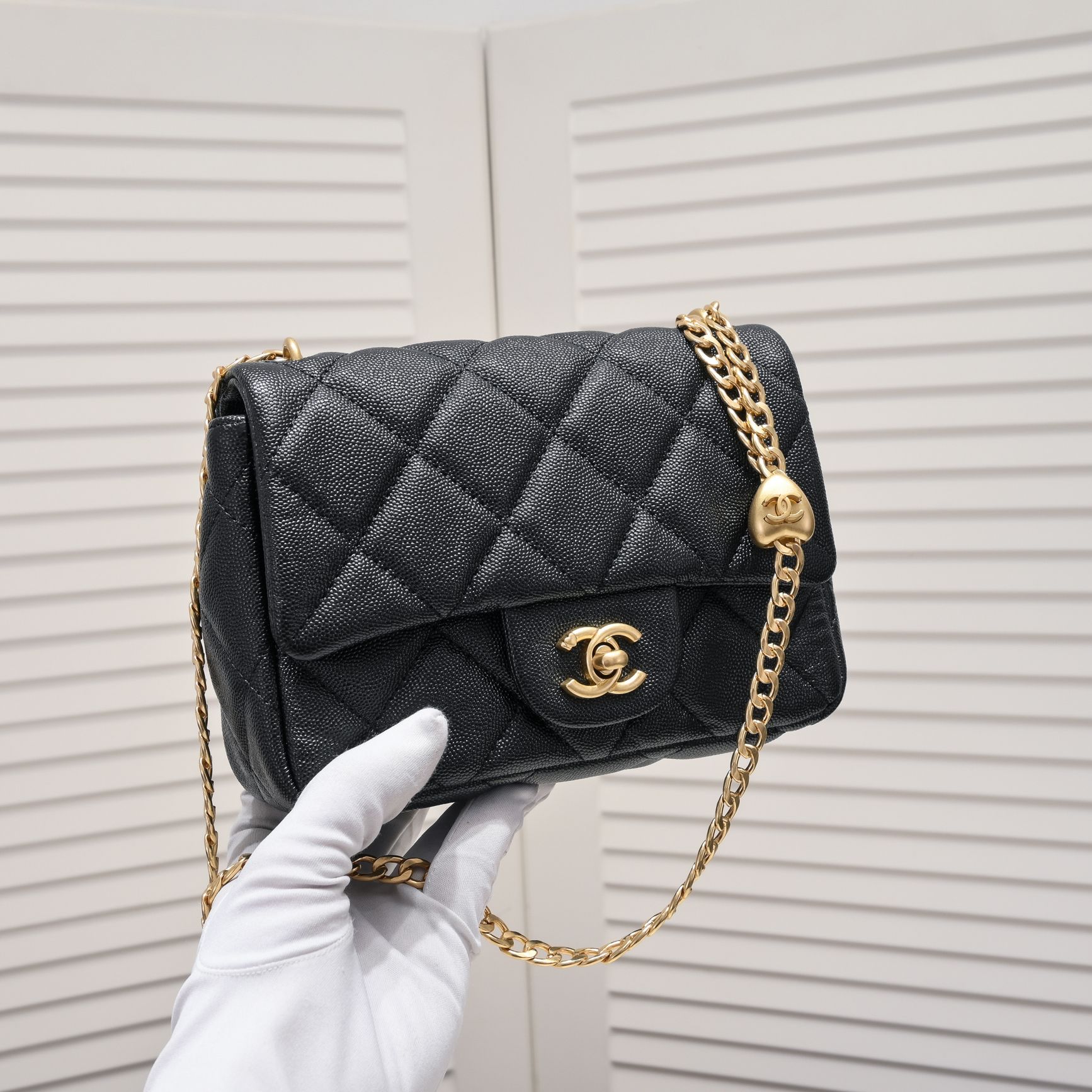 Chanel 23P Peach Hardware Shoulder Bag Handbag