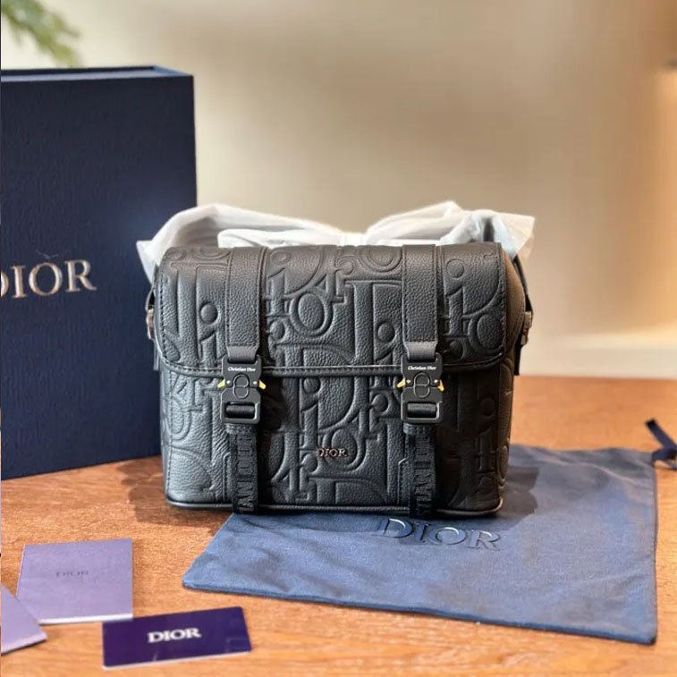 Dior Hit the Road Bag 001 DB542 23cm