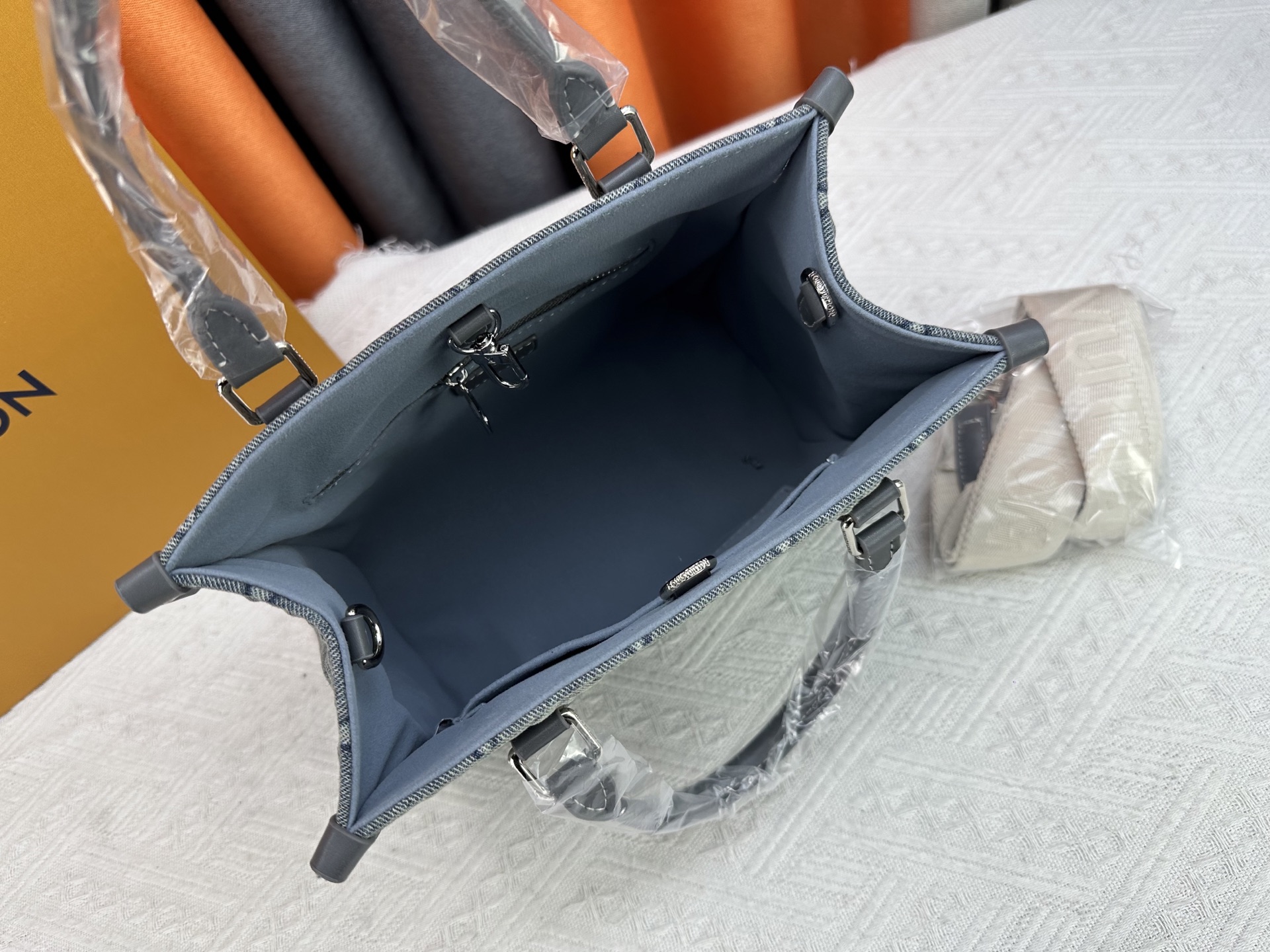 Louis Vuitton Onthego Small Handbag M46373