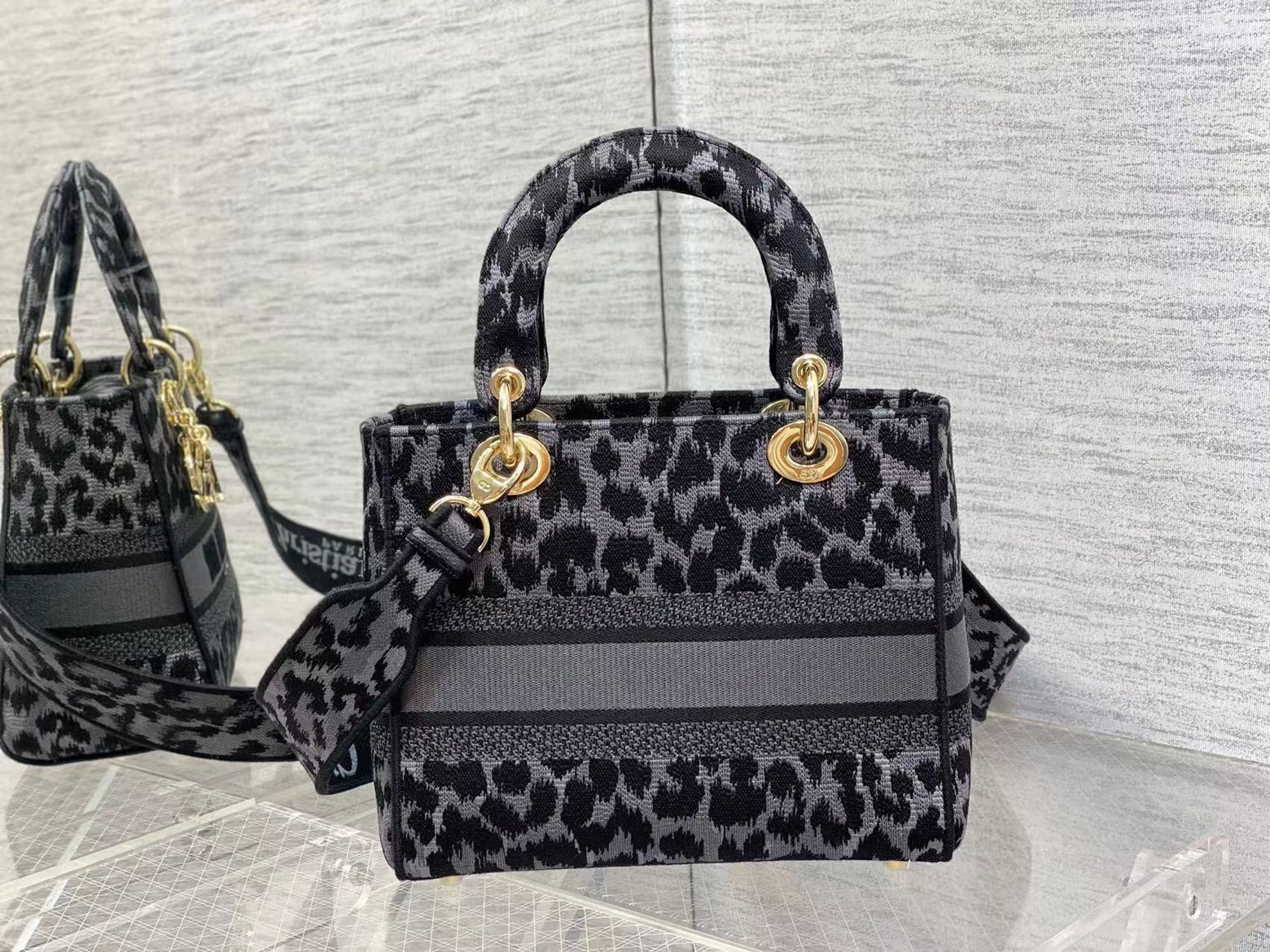 10A + top quality Dior Medium Lady D-Lite Bag 0812 LM003 24cm