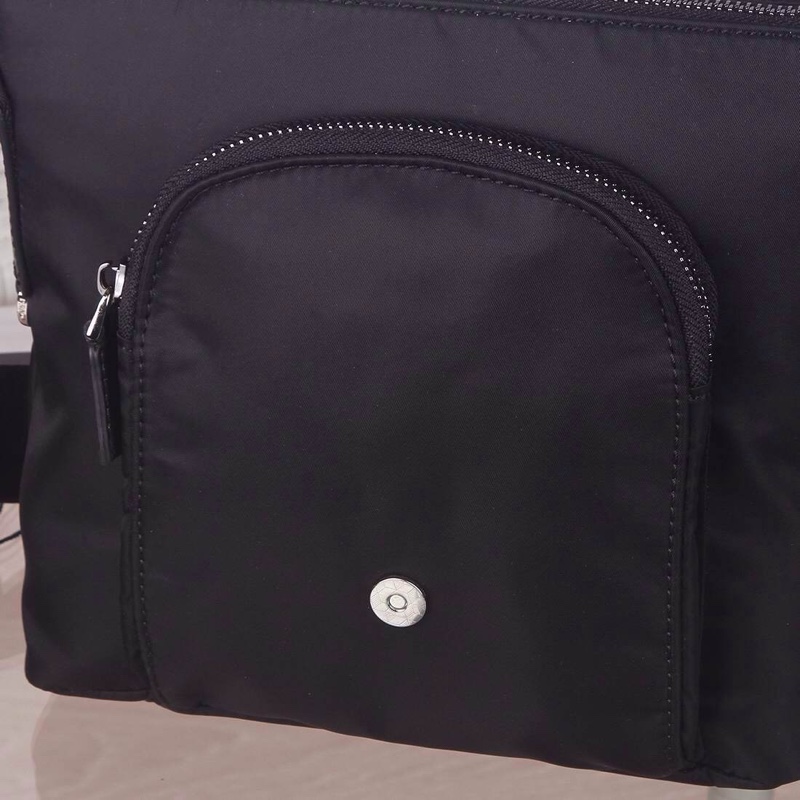 Prada8994HMF011 22*20*10 cm