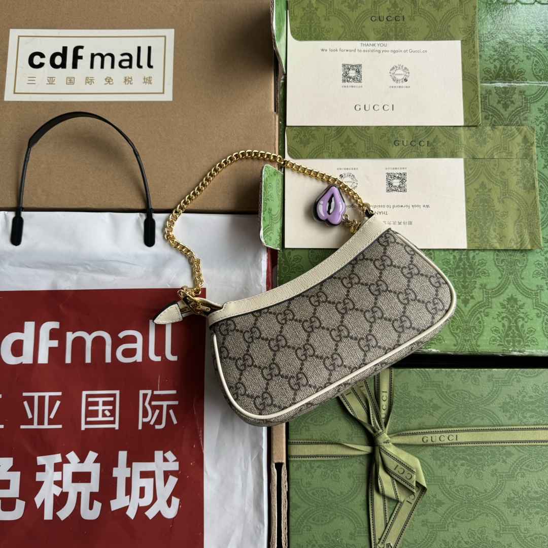 Gucci Chain Bag 784732 LM071 19cm