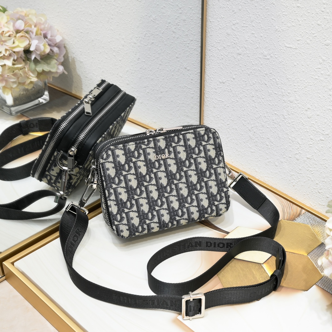 Dior Camera Bag 8888 XB061 17cm