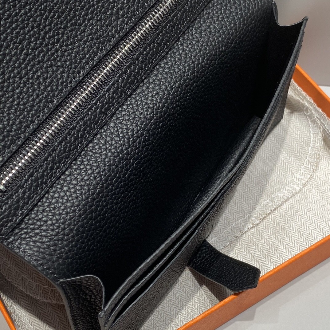 Hermes Bearn Bifold Wallet Togo Leather Black