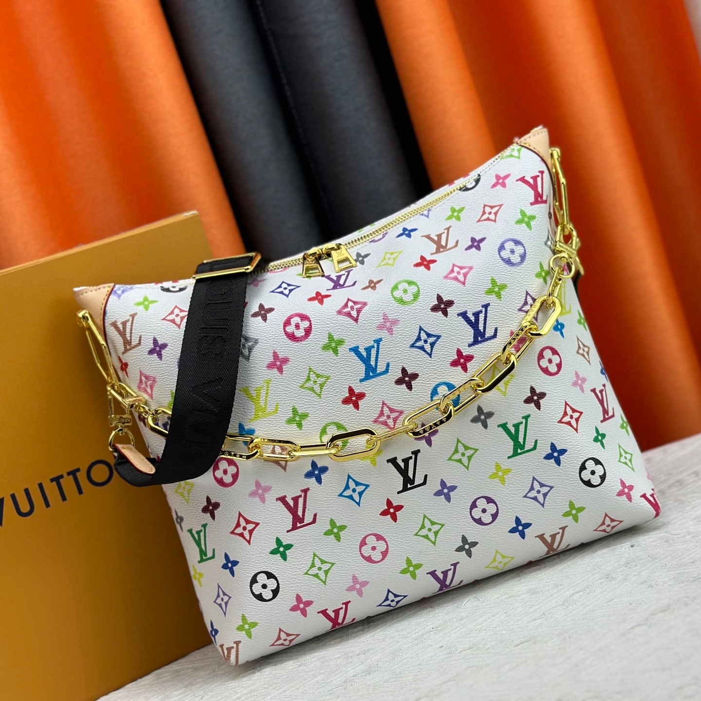 Louis Vuitton Coussin Handbag M12068 M12071