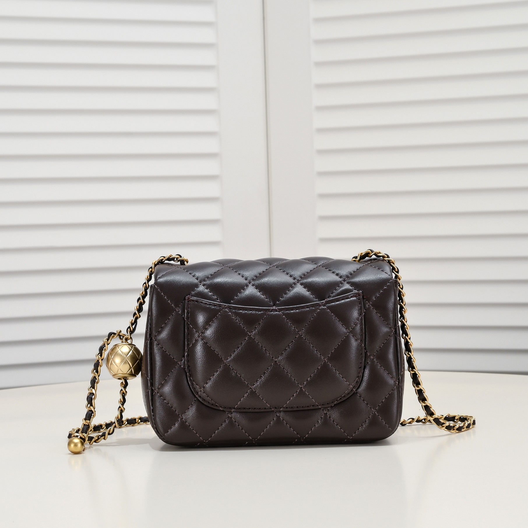 Chanel Cross Body Metal Ball Chain Shoulder Bag Handbag