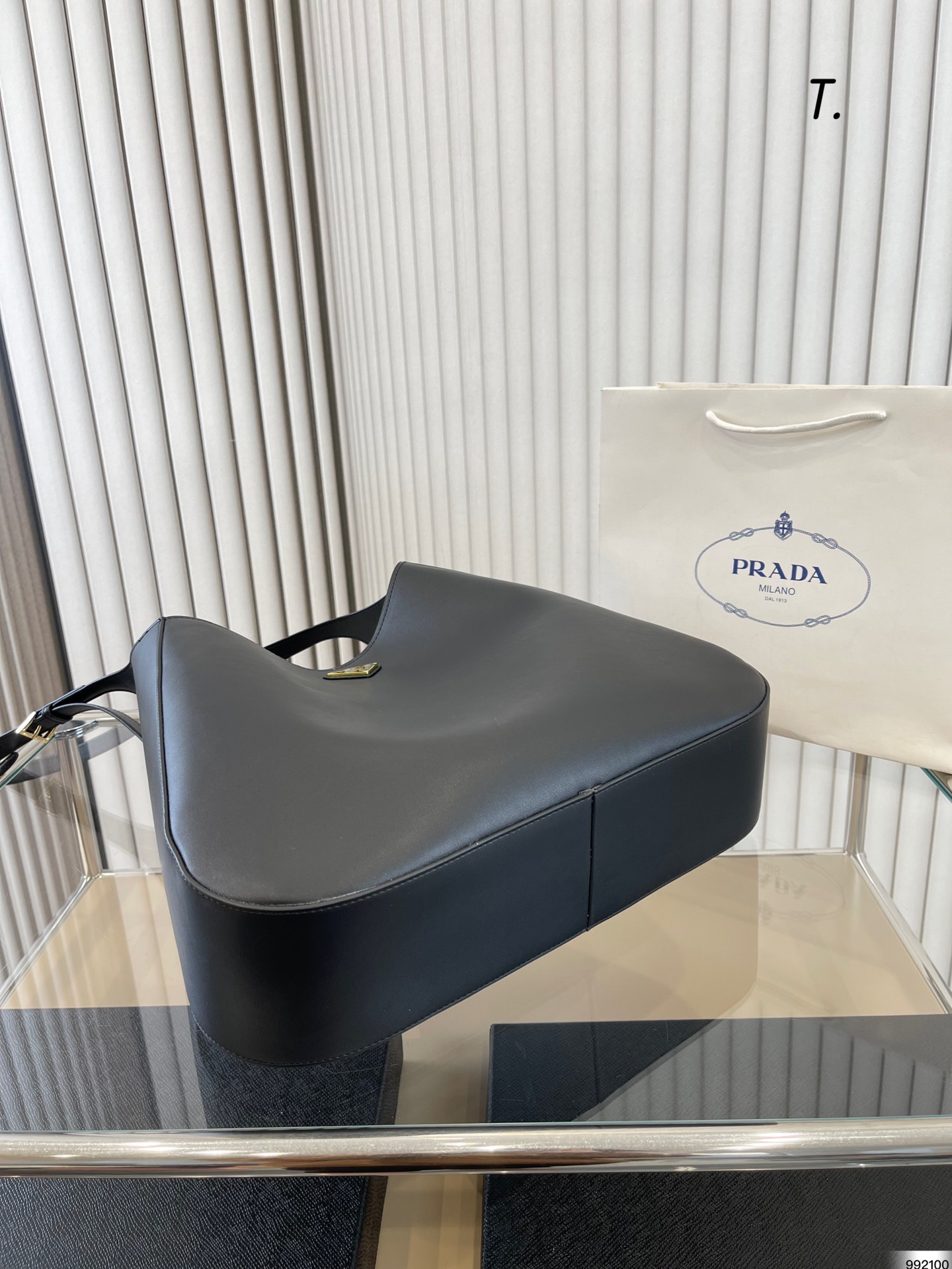 Prada Bucket Bag 11120