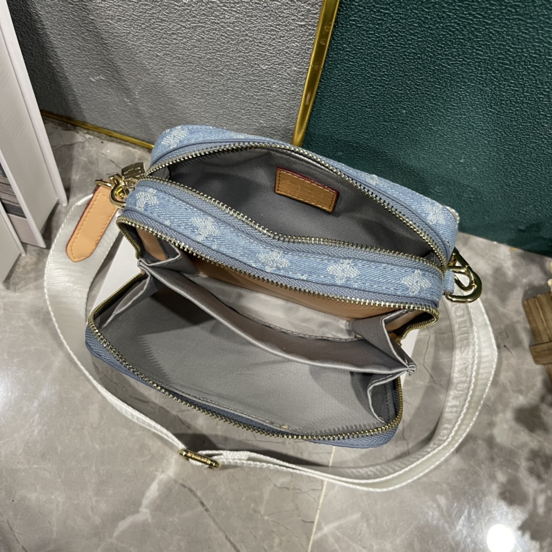 LV Alpha Wearable Bag M60414 LM041 18.5cm