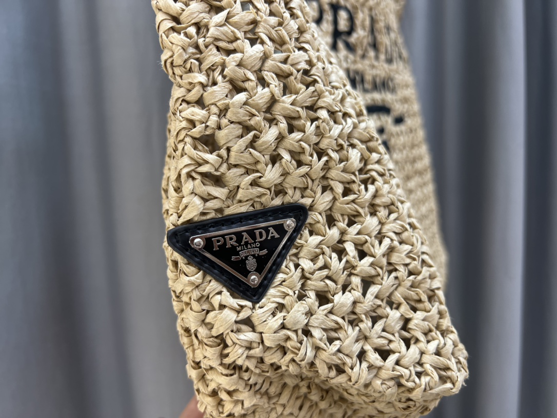 Prada 392 Khaki LM051 40cm