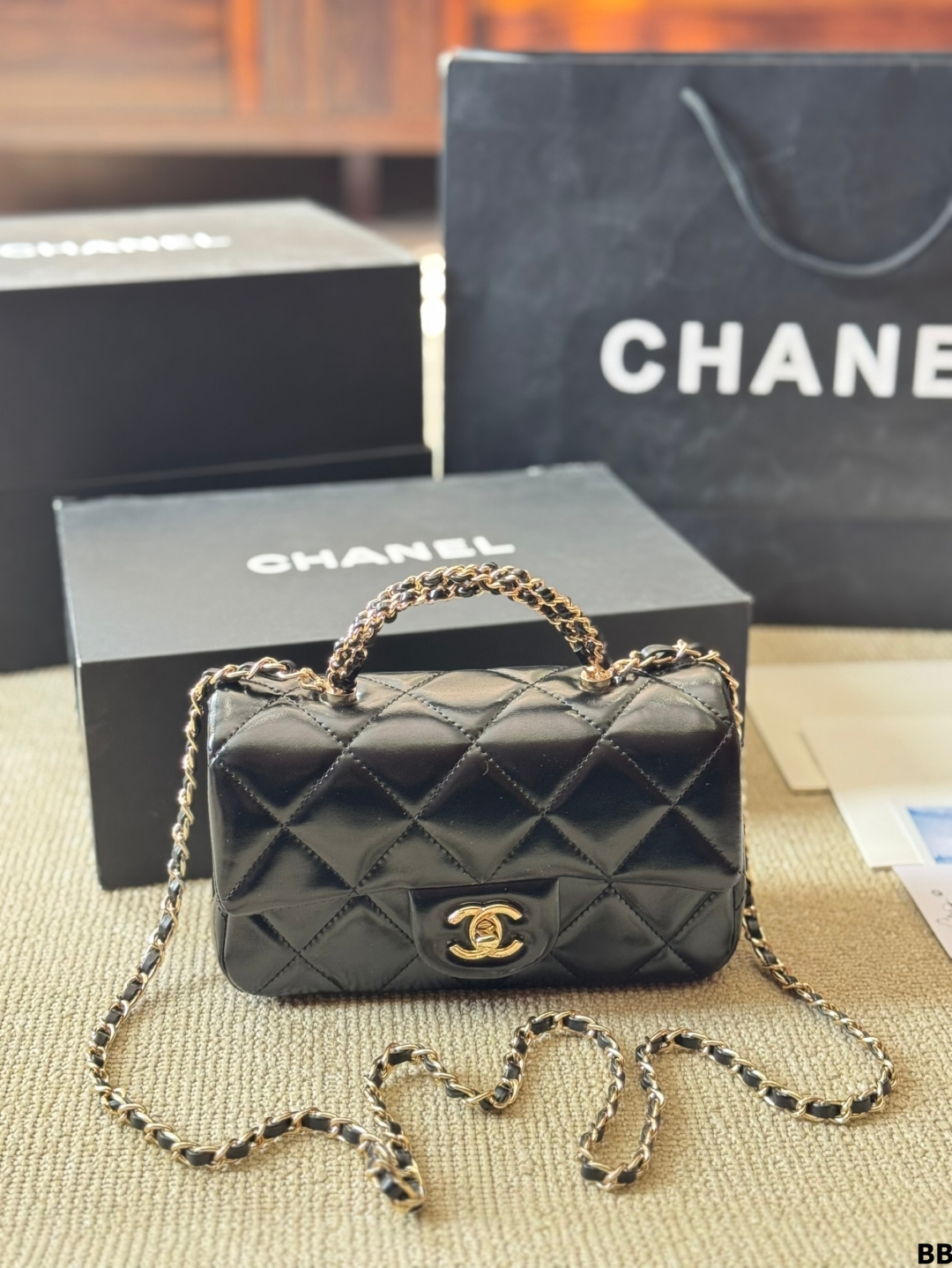 Chanel Shoulder Bag 030 DB561 20cm