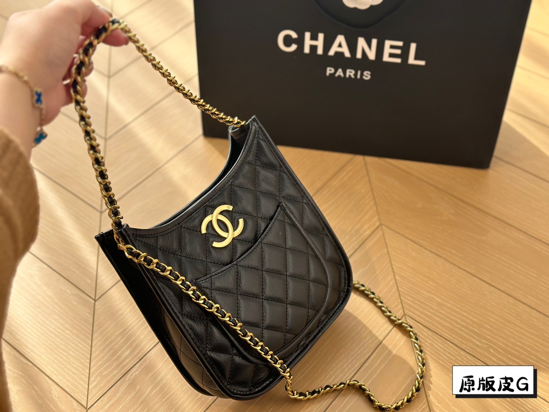 Chanel Chain Bag 010 DB512 23cm
