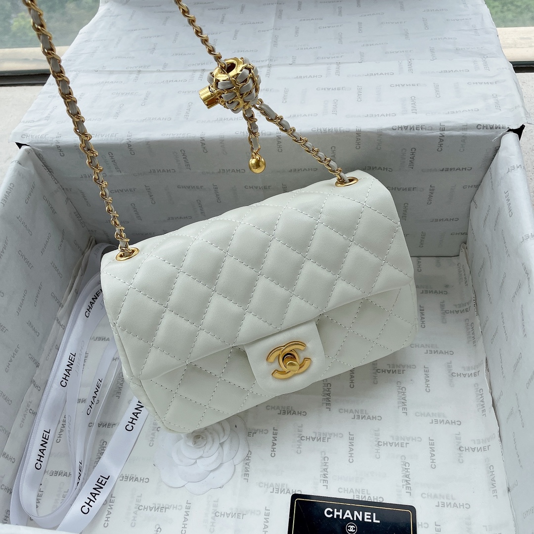 chanel1053largePYD091