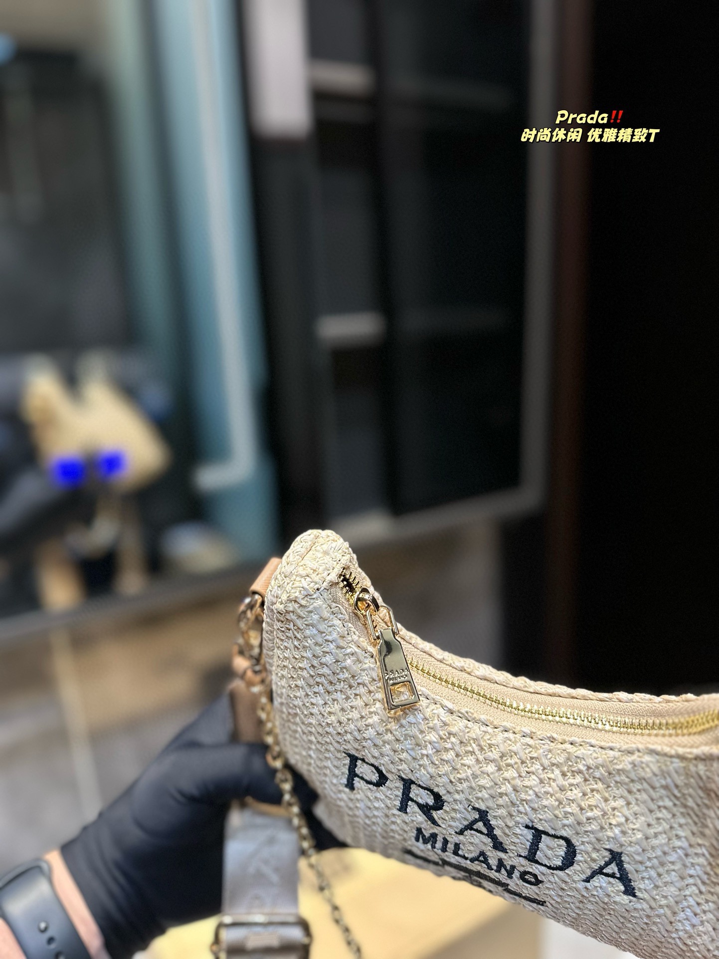 Prada Re-Edition 2005 Hobo Bag 011 DB041 20cm