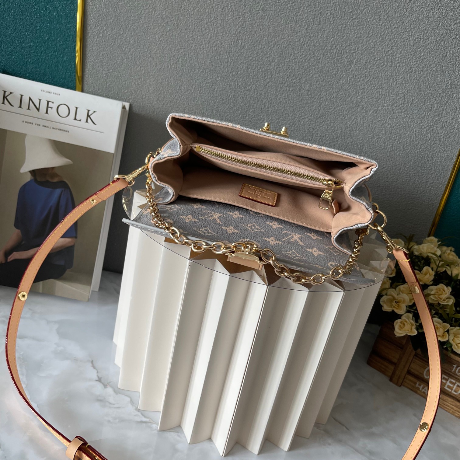 LV Pochette Métis East West M12429 LM031 21.5cm（7AReplica）