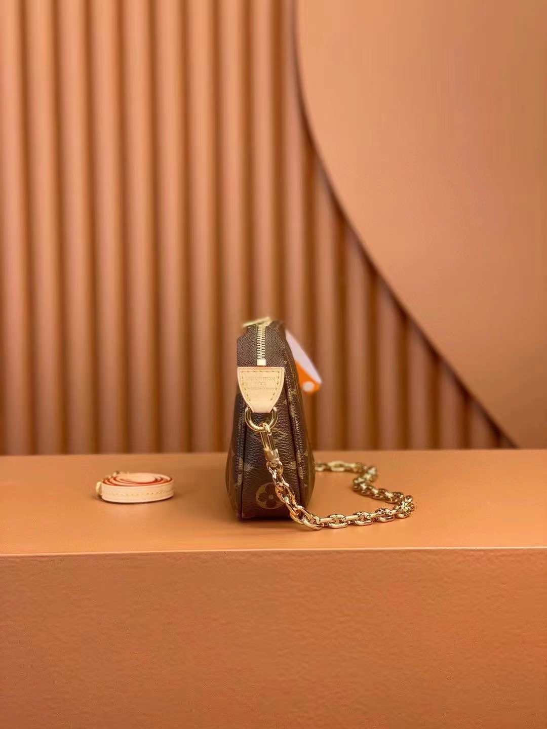 LV Pochette Accessoires Bag M82766 LM051 23.5cm