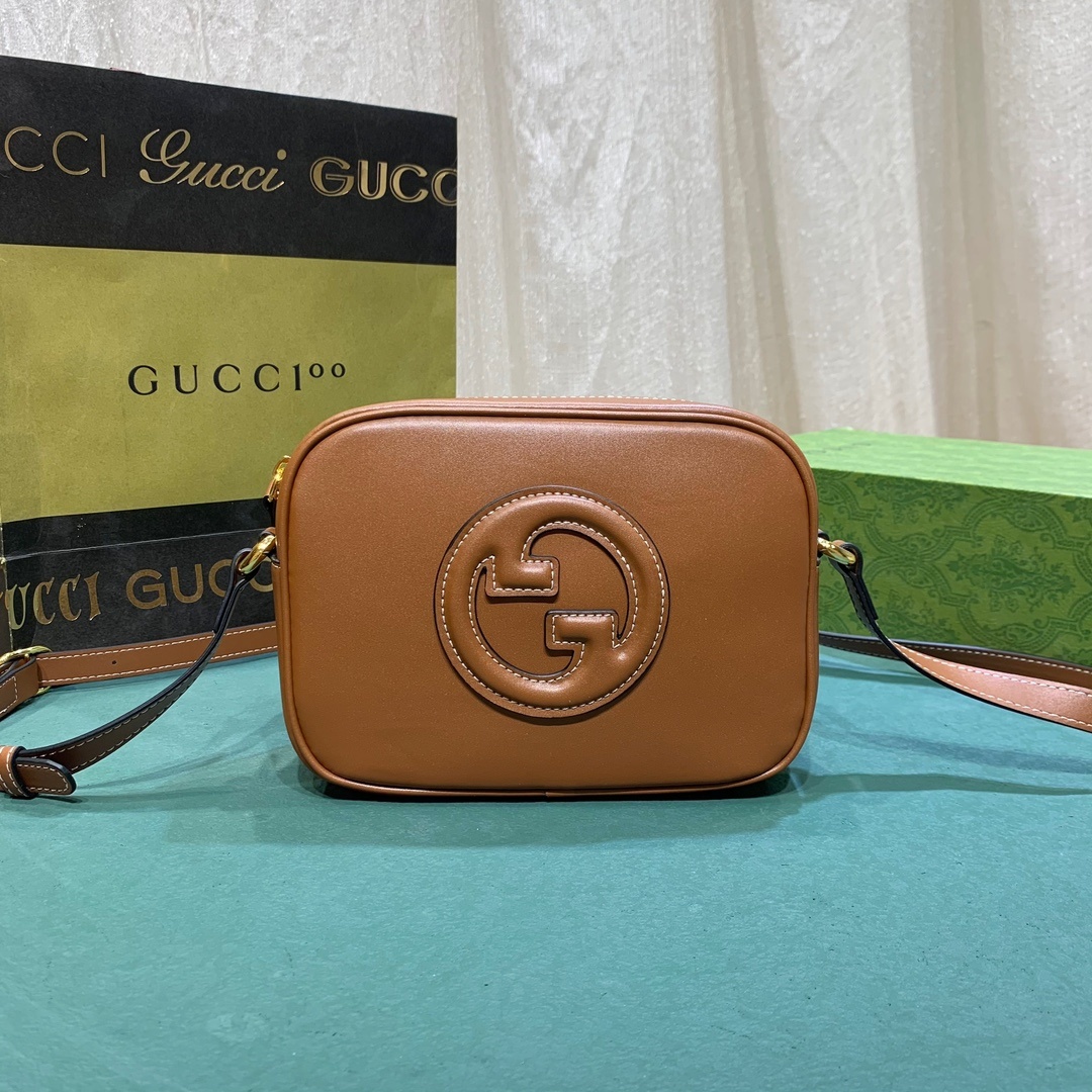 Gucci Blondie mini Camera Bag 820429