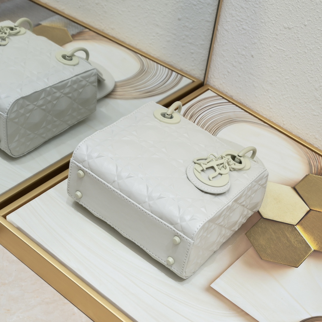 Mini Lady Dior Bag White Diamond Motif 3002 XB081 17cm