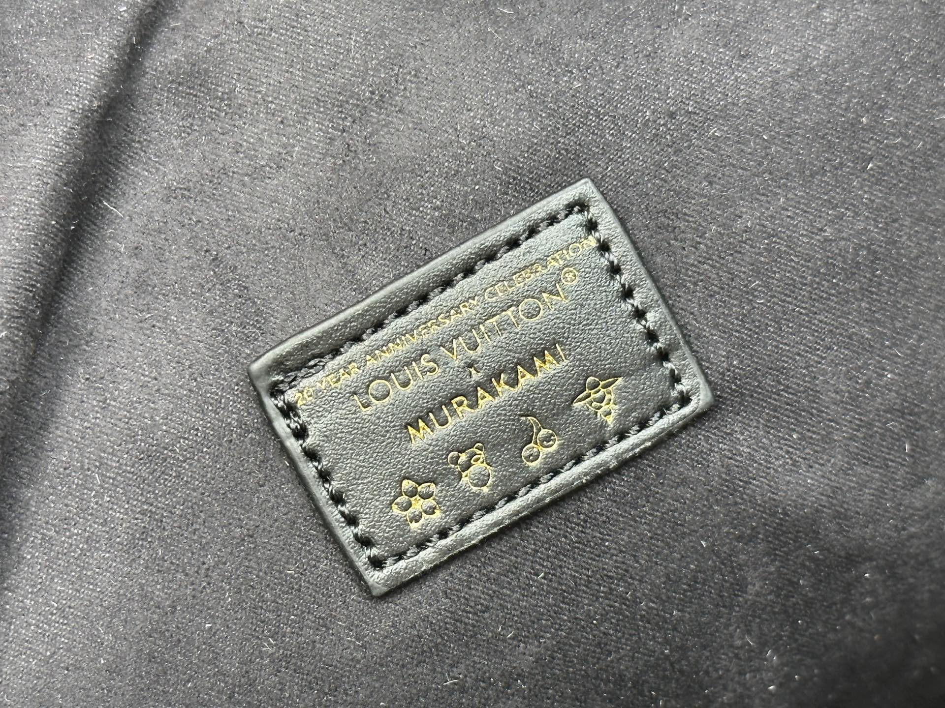 Louis Vuitton Coussin Handbag M12068 M12071